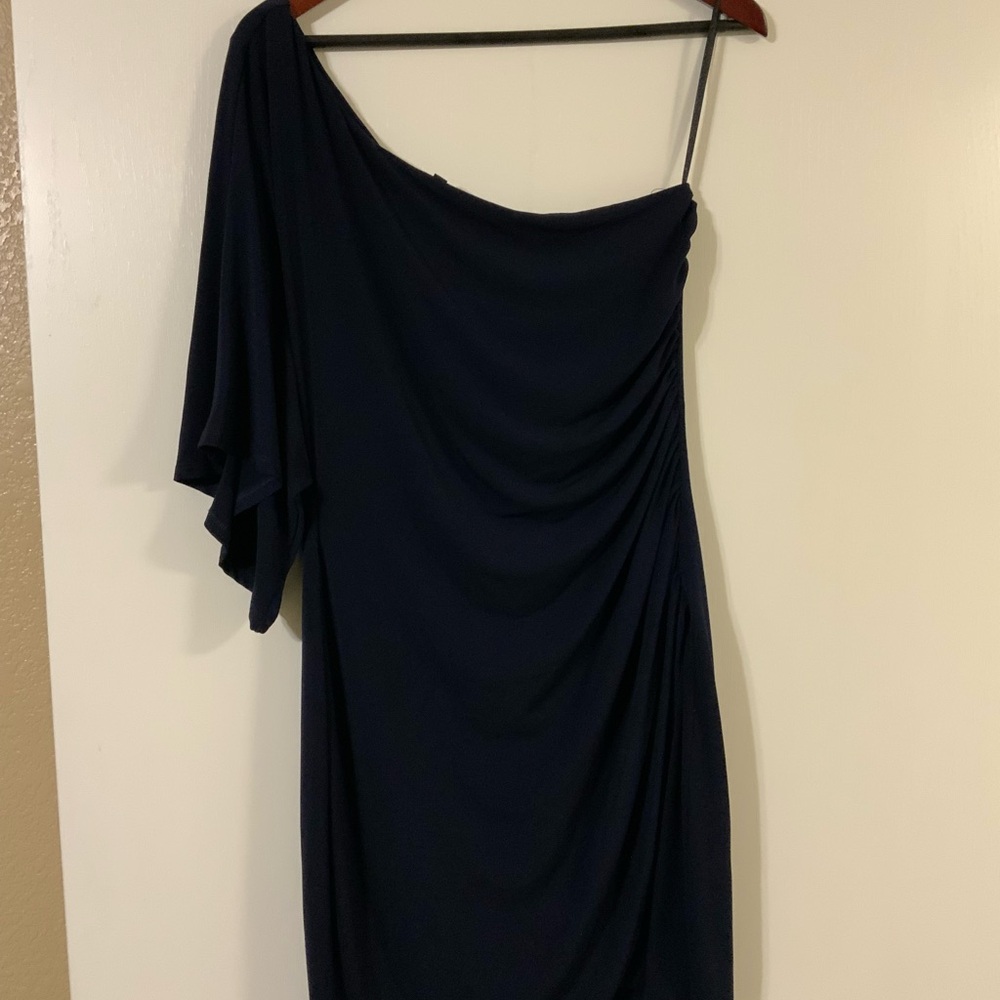 Elegant Navy Blue One-Shoulder Dress